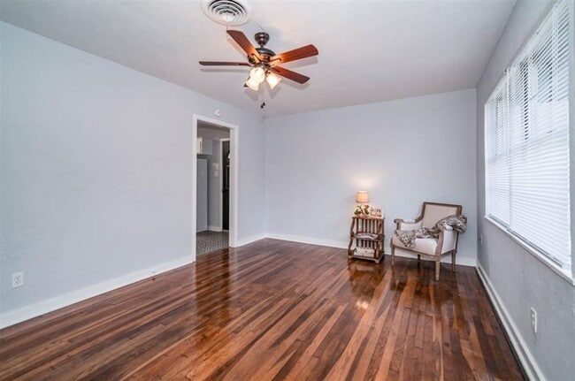 Photo - 3/1.5 Home in Central Longview