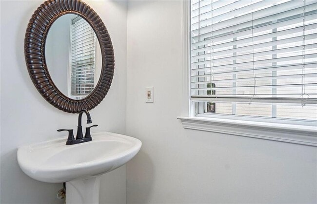Photo - 5157 Wellisford Ct NW
