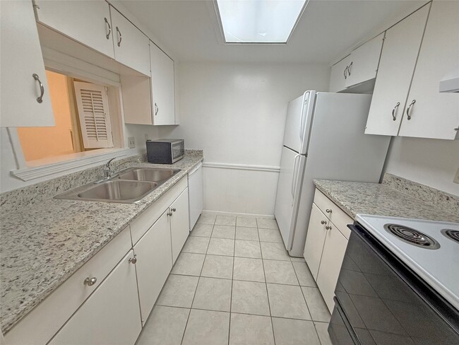 Photo - 12633 Memorial Dr Unit 3/16