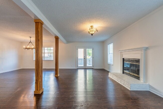 Photo - 348 N Birchwood Dr