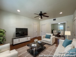 Photo - 1535 W Woodlawn Ave Unit 1