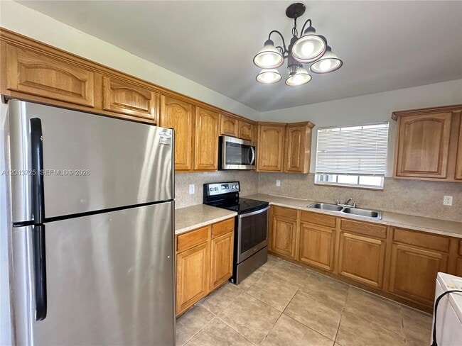 Photo - 2235 Farragut St