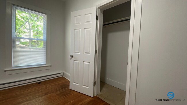 Photo - 100 Broad St Unit B