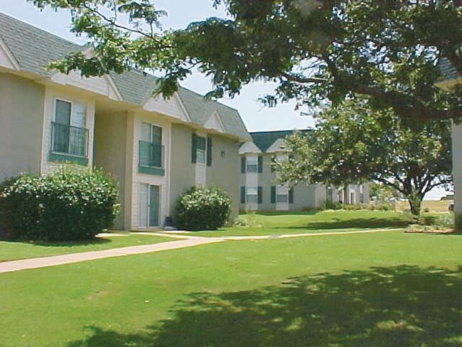Garland Square Apartments - Garland Square Apartments