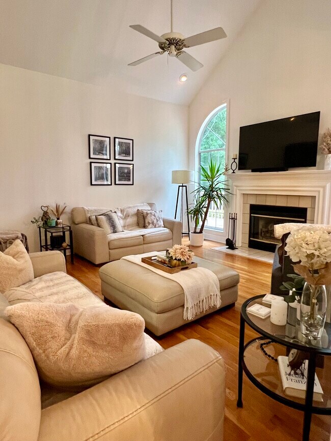 Photo - 7064 Brigade Ct