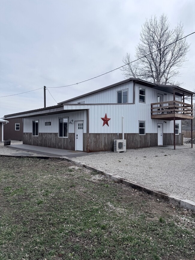 Building Photo - 211 Fish Hatchery Rd