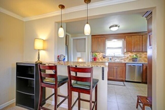 Photo - Picture Perfect 3-Bedroom Shoreline Home