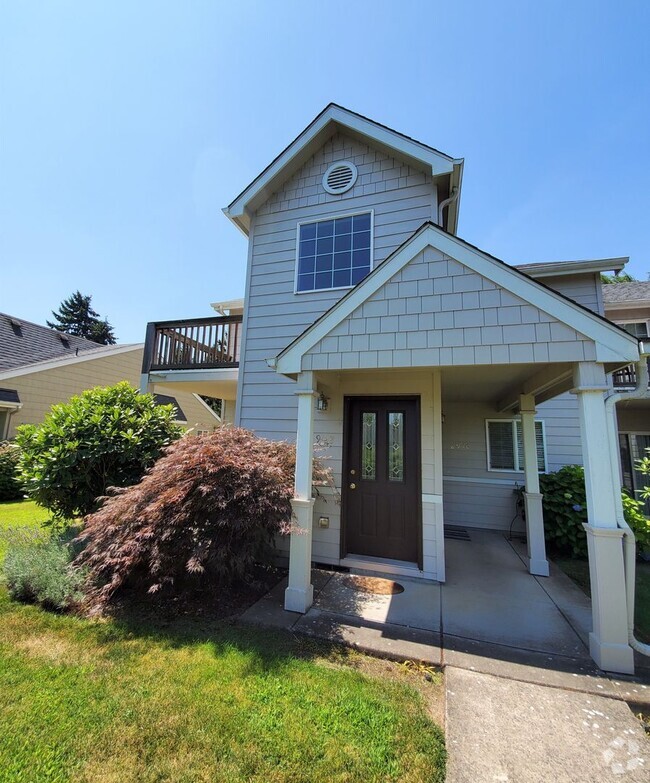 Building Photo - Beautiful Condo in Gilham