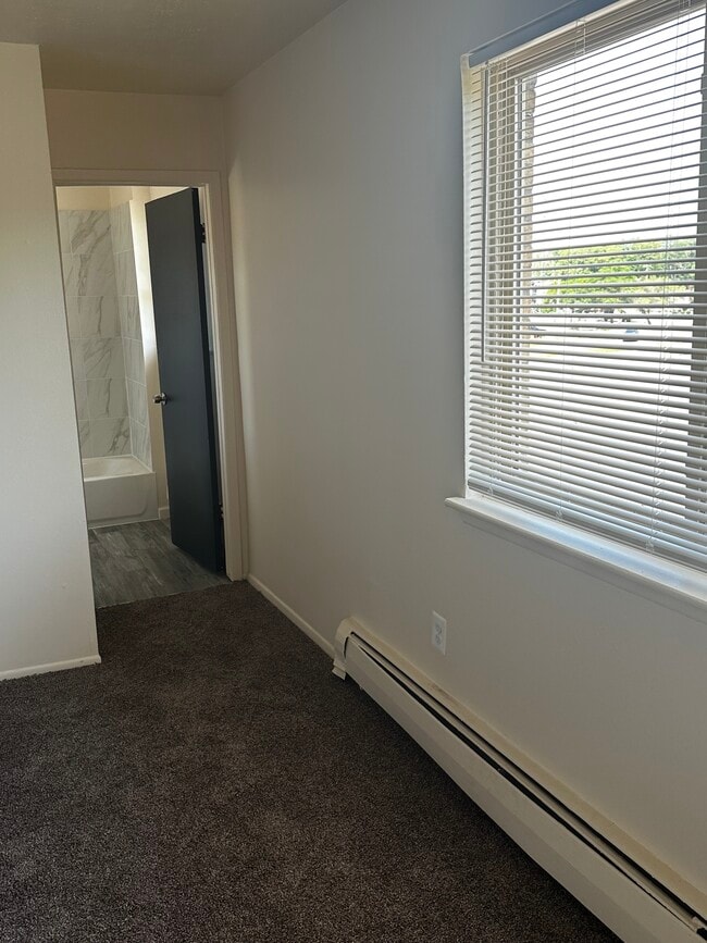 Belmont Manor Apts