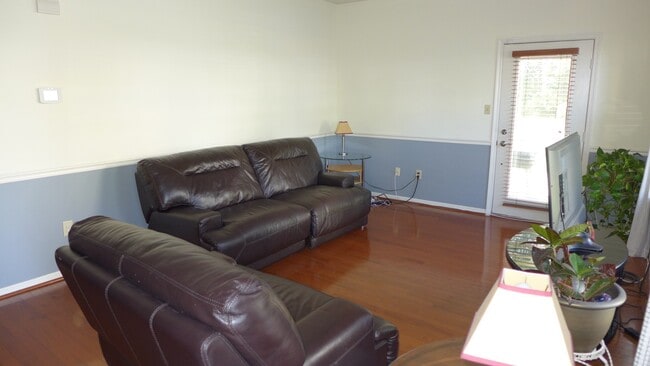 1426 Nutwood Ct