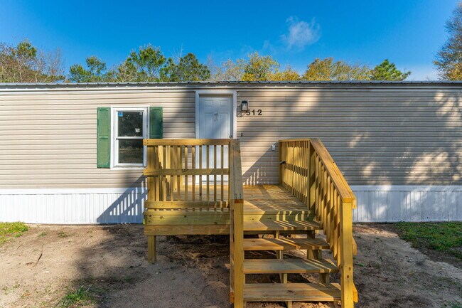 Photo - 512 W Bach Dr