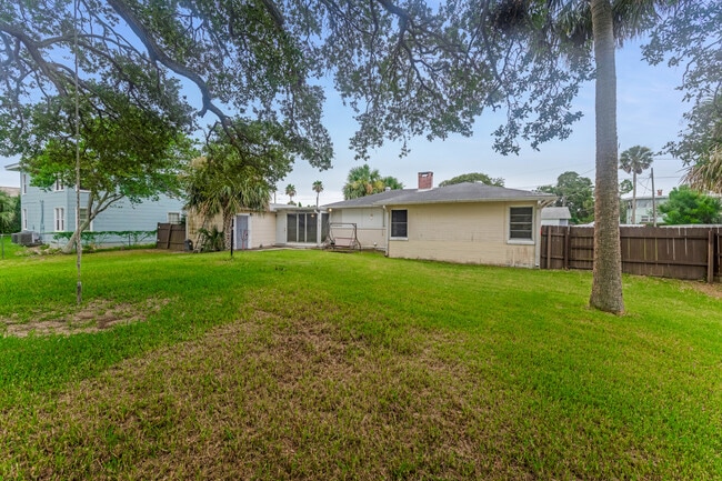 Photo - 221 Williams Ave
