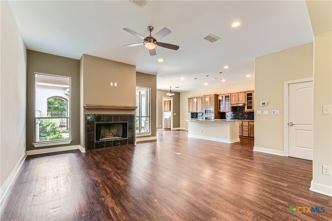 Building Photo - 462 Stagecoach Trail