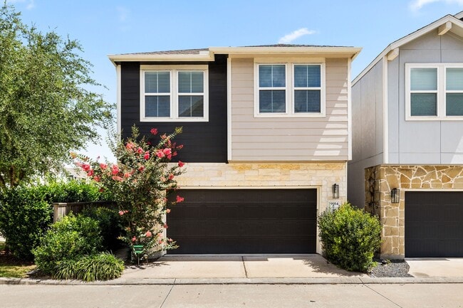 Photo - 9914 Brickhouse Dr