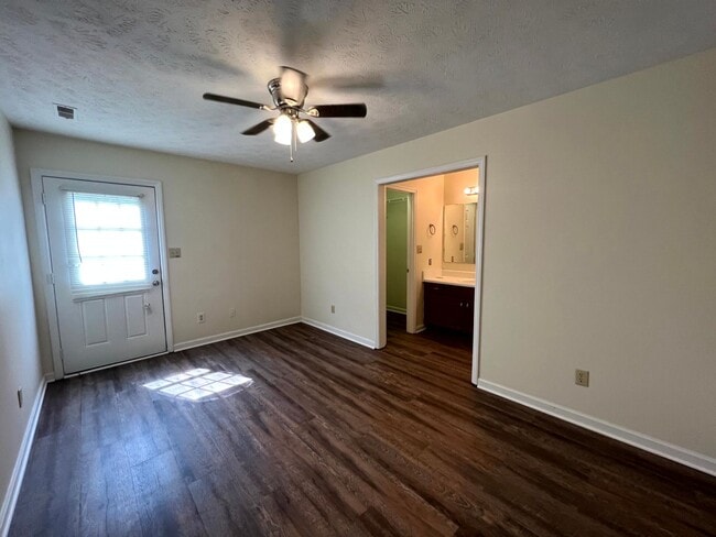 Photo - 2154 Skyview Dr