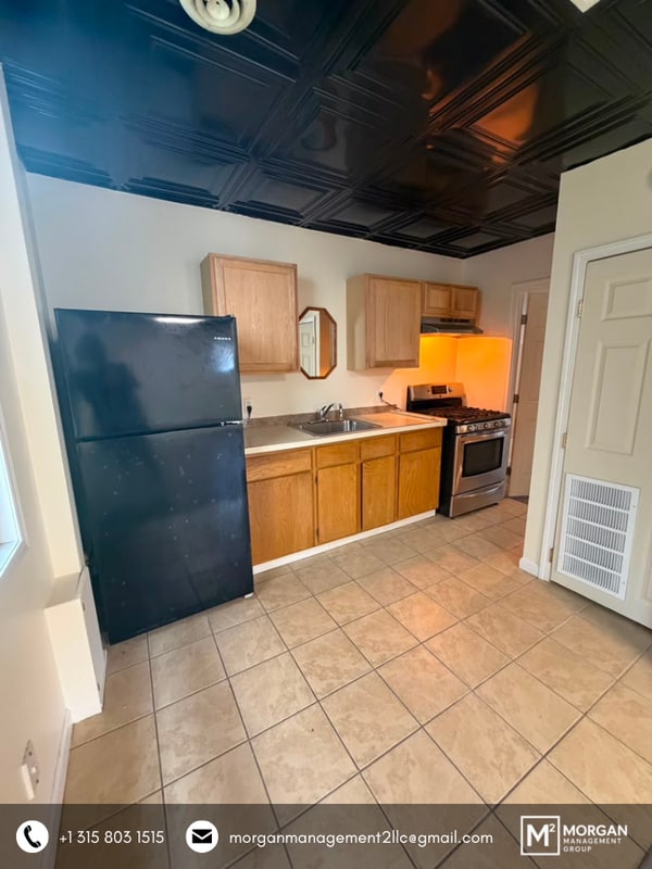 Photo - 218 W 4th St
