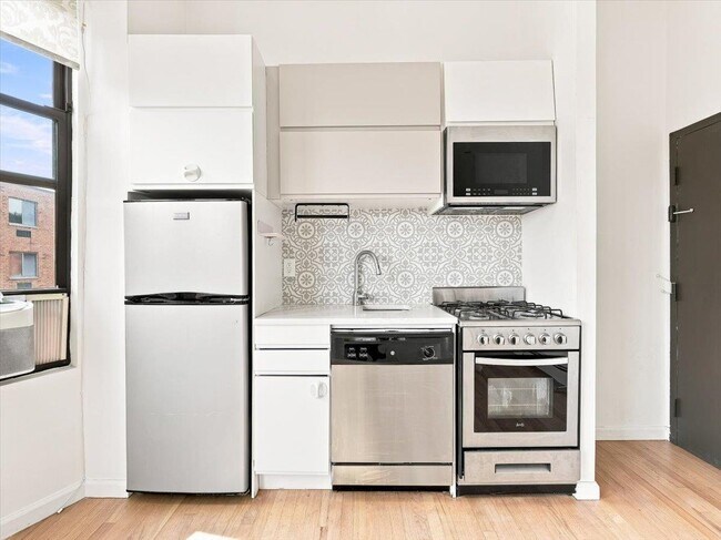 Photo - 193 Ogden Ave. Unit 4E