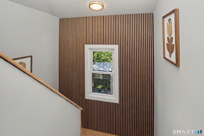Photo - 92 Burwood Ave Unit 2