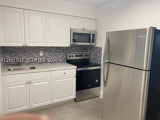 Building Photo - 16932 SW 93rd Ave Unit -