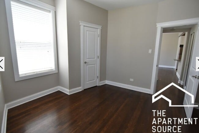 Photo - 3802 N Pine Grove Ave Unit 2