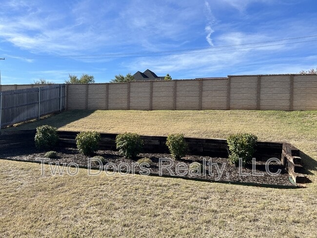 Photo - 13421 Watson Dr