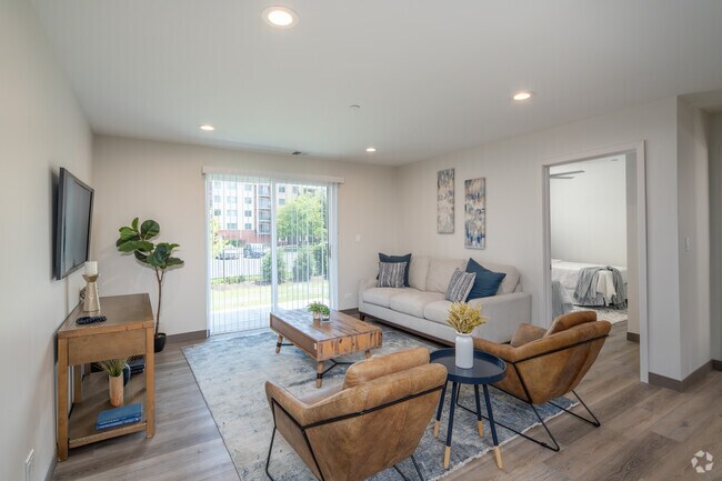 Emerald 2BR, 2BA - 1,095SF