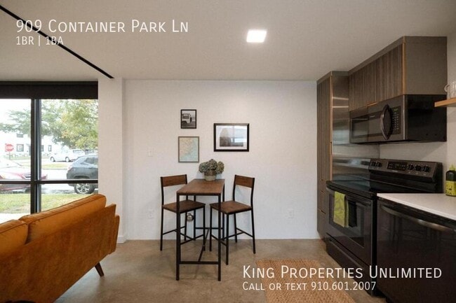 Photo - 909 Container Park Ln