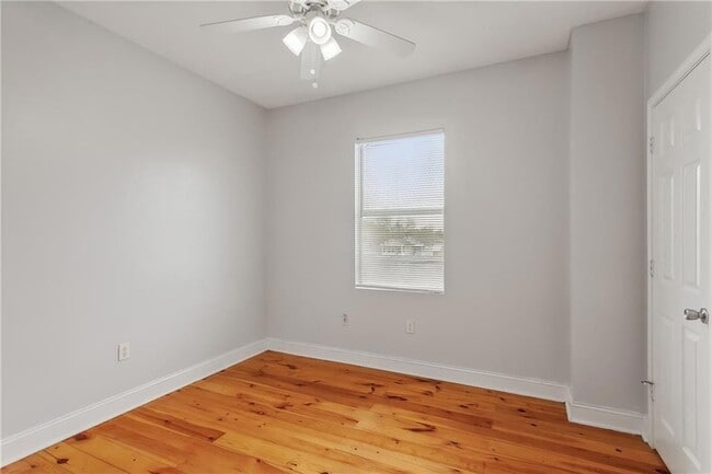 Photo - 2722 Mexico St