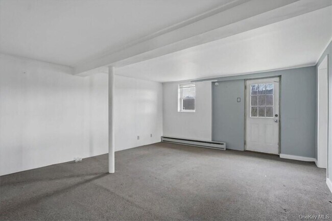 Photo - 492 Black Meadow Rd