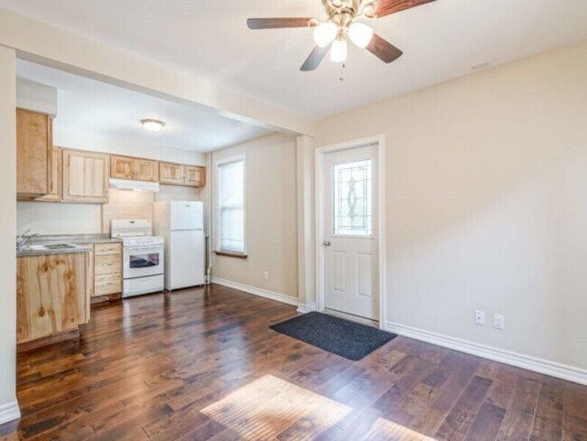 Building Photo - 91 Carrick Ave Unit 2A