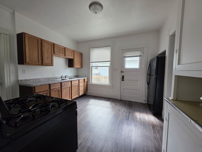 Photo - 1801 N Wisconsin St Unit LOWER