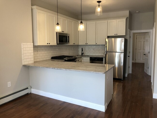 Photo - 12 Chelsea St Unit 3