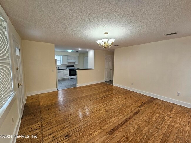 Photo - 3660 Rosemary St