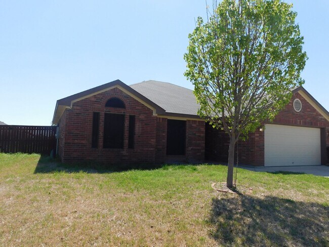 210 Viola Dr