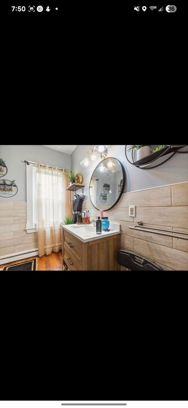 Photo - 41 Carleton Ave Unidad 1