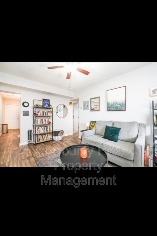 Photo - 927 Fortress Ave SW