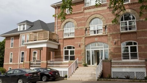 Photo - Kensington Court