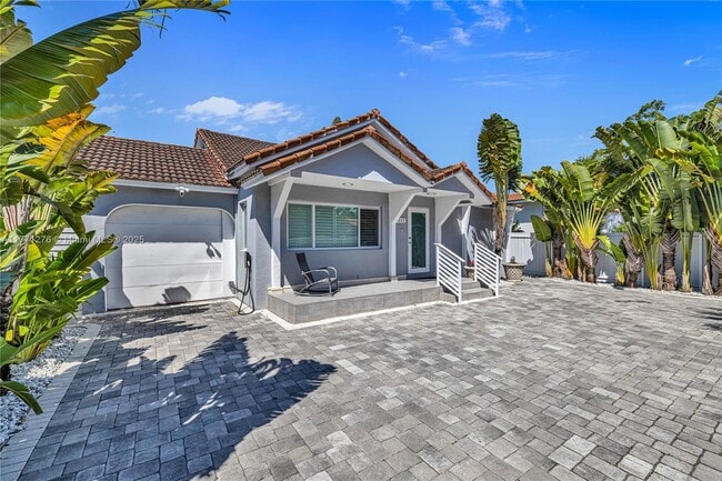 Photo - 2263 SW 12th St House