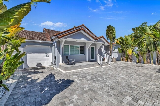 Building Photo - 2263 SW 12th St Rental