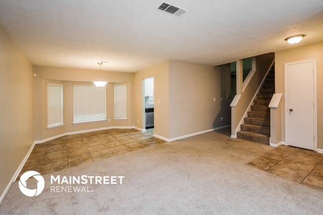 Photo - 2050 Downs Pl