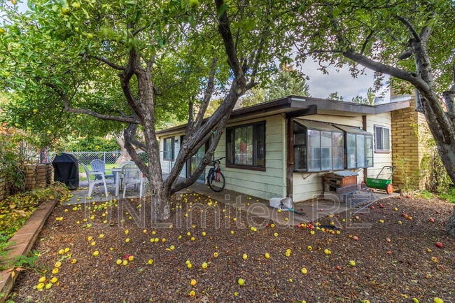Photo - 3417 N Dyer St