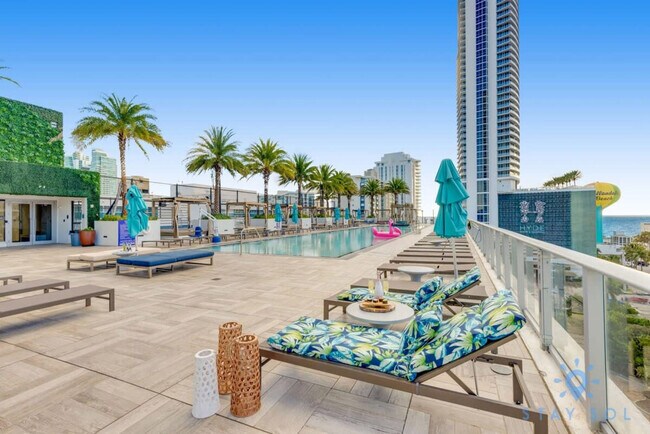 Building Photo - 4010 S Ocean Dr Rental