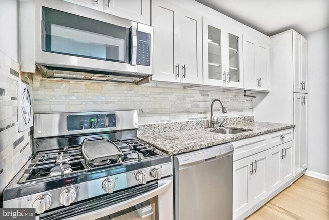 8001 Chanute Pl Unit 5