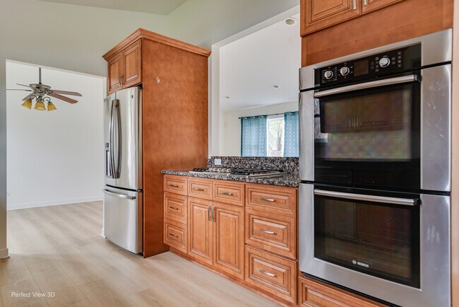 Photo - 900 Ashford Ln