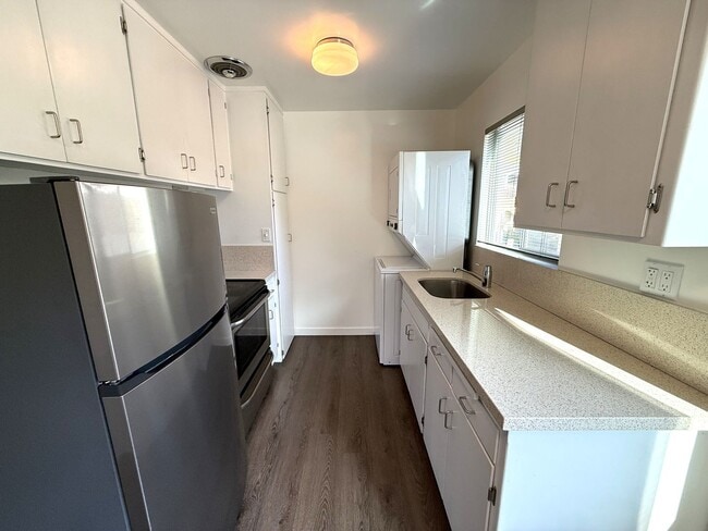 Photo - 500 Red Hill Ave Unit #B