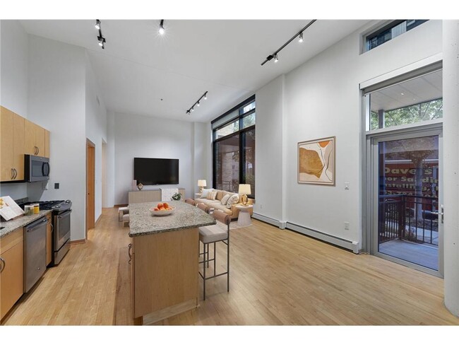 Photo - 1120 S 2nd St Unidad 108