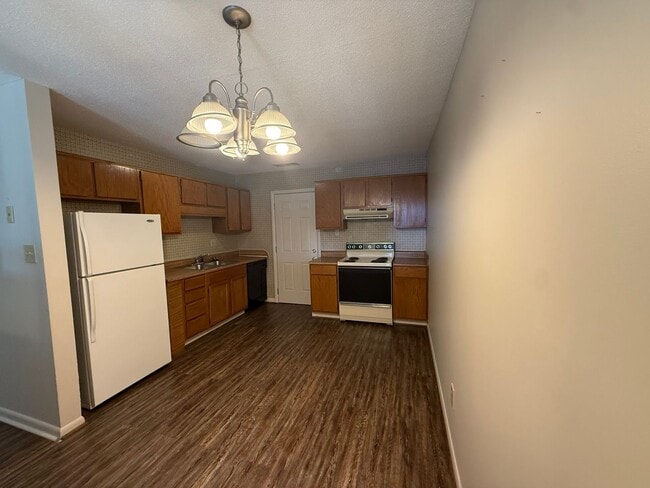 Photo - 605 Adelle St SW Unit C