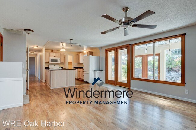 Photo - 3 br, 1.5 bath House - 1865 NE 8th Ave