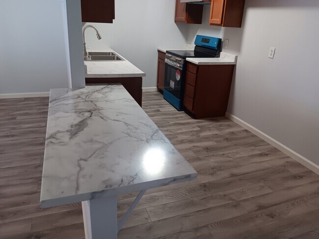 1585 Pacific Ave Unidad 2
