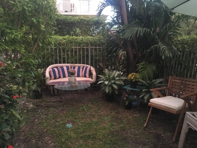 Photo - 935 10th St Unit 1